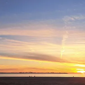  Apartamento Atico Primera Linea De Playa Con Vistas Al Mar-climatizado-wifi-parking